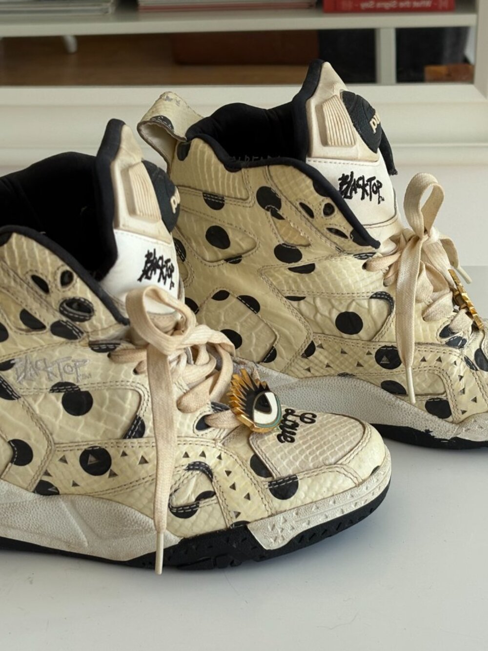 Retro Reebok Pump High Tops - Picture 9 of 10